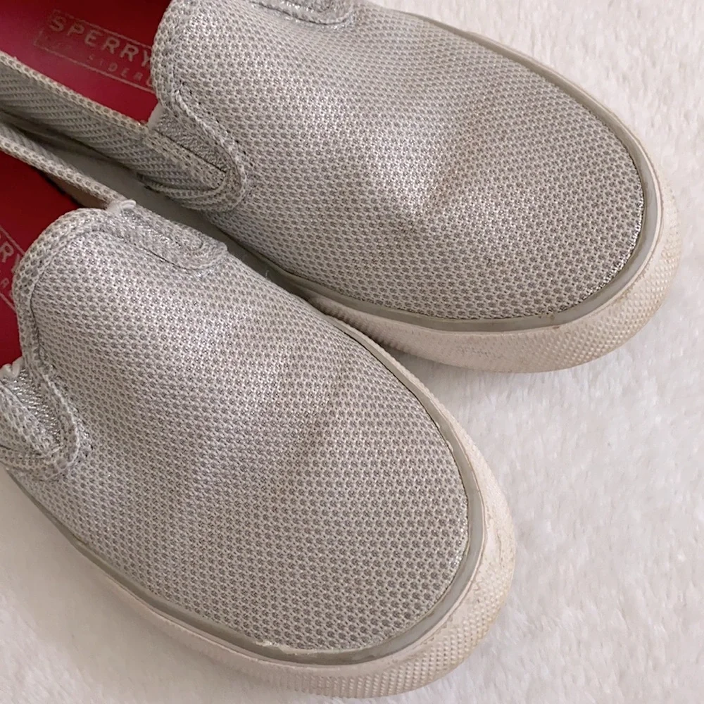 Sperry | Top-Sider Seaside Slip On Mesh Sneaker YG54592 Silver Metallic (1.5) - Picture 3 of 16